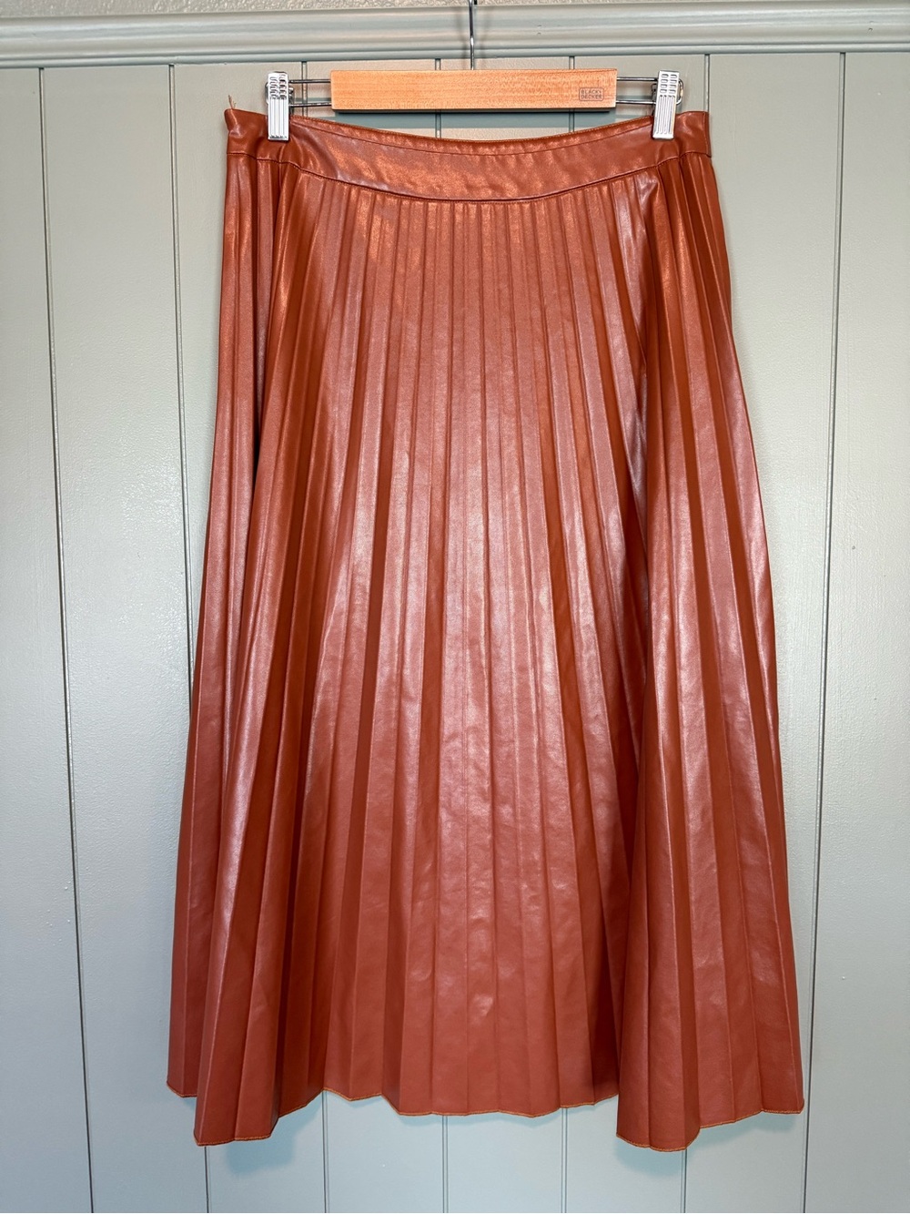 Pleated Faux Leather Midi Skirt - Brown
